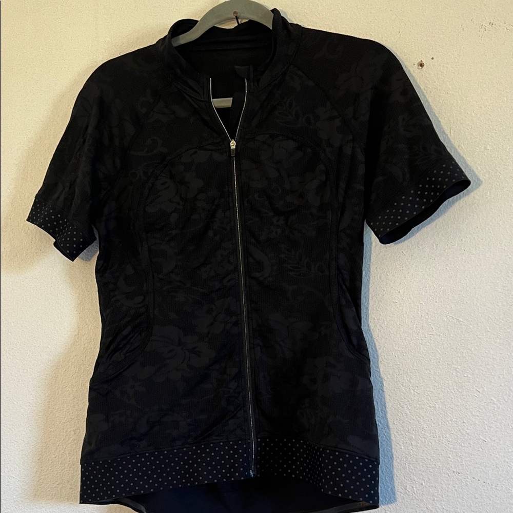 LULULEMON Black Short-Sleeve Shapewear Top